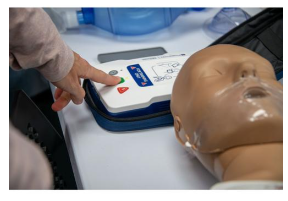 AED UltraTrainer™ Single Unit with English/Spanish